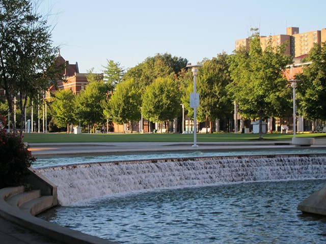 worlds-fair-park-lake